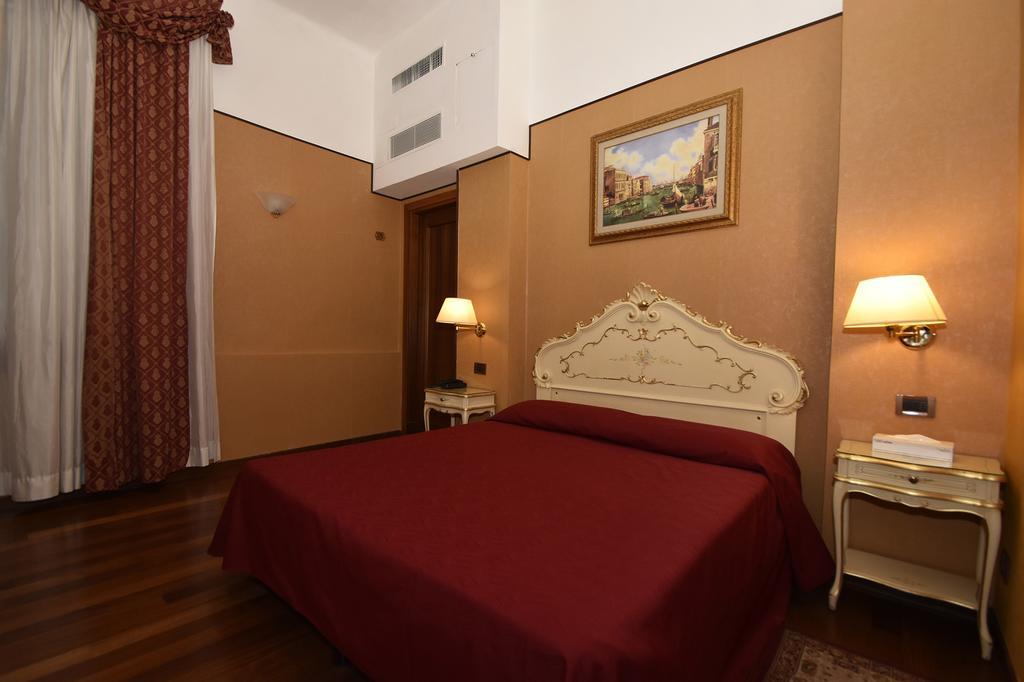 Locanda Poste Vecie Венеция Экстерьер фото